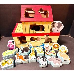Melissa & Doug wooden Noah's Ark Shape Sorter  (missing one elephant) zoo safari